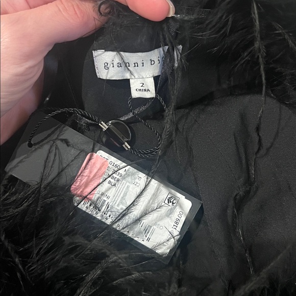 NWT Gianni Bini black feather strapless jumpsuit size 2 - Picture 3 of 3